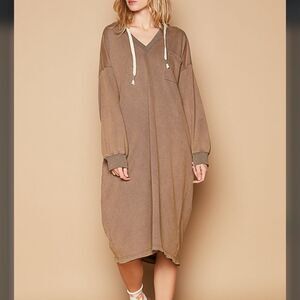 88. POL HOODIE LOUNGE DRESS